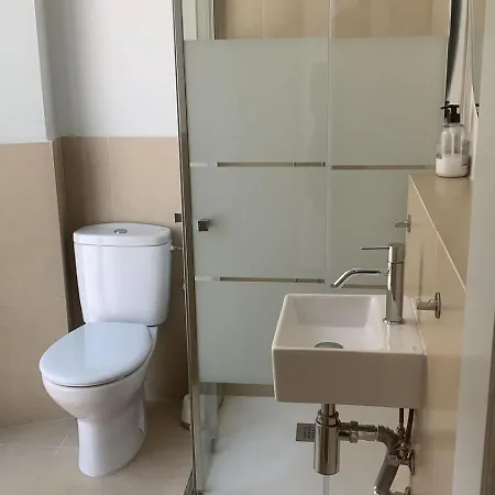 Down Town New In Perfect Location Apartment