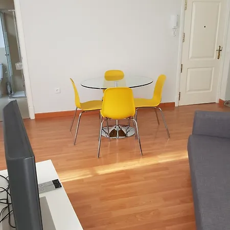 Apartment Down Town New In Perfect Location *